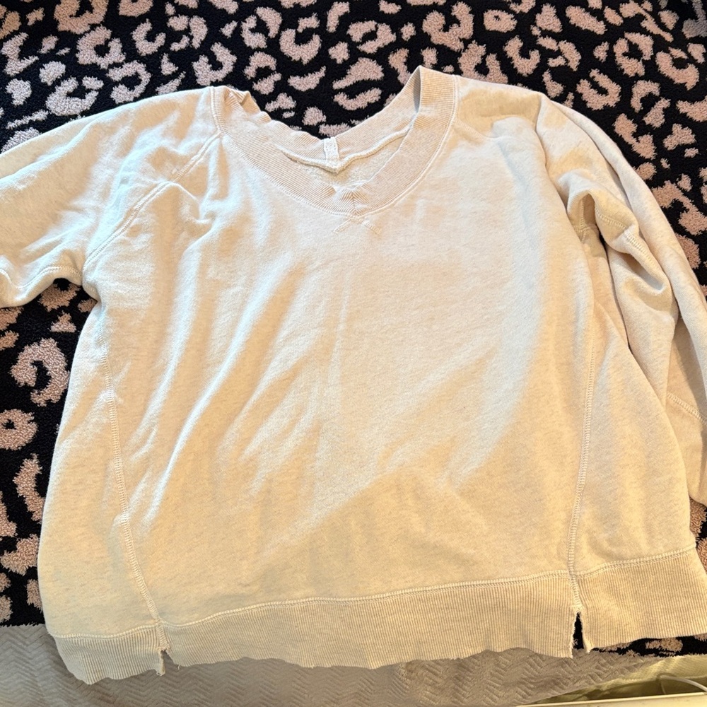 aerie Neutral Cream Crewneck Sweatshirt